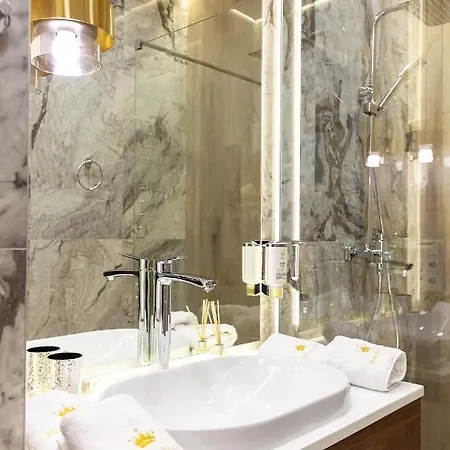 Royal On Fredra 4a Apartment *