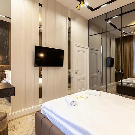 Apartment Royal On Fredra 4a Lviv