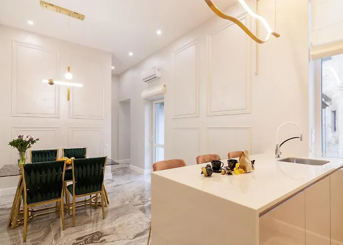 Royal On Fredra 4a Apartment *